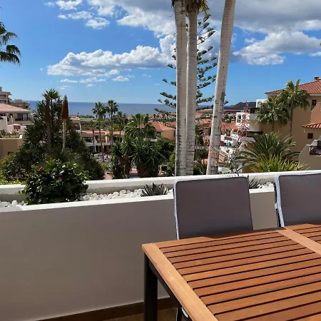 Breathtaking Ocean View, Adult And Kids Pools & Fiber Wi-fi Apartment San Miguel de Abona