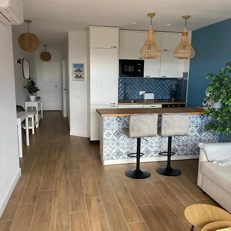 Breathtaking Ocean View, Adult And Kids Pools & Fiber Wi-fi