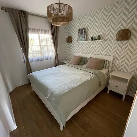 Breathtaking Ocean View, Adult And Kids Pools & Fiber Wi-fi Apartment San Miguel de Abona