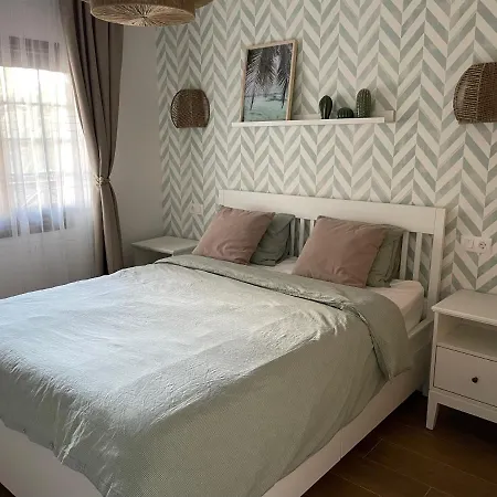 Breathtaking Ocean View, Adult And Kids Pools & Fiber Wi-fi Apartment San Miguel de Abona